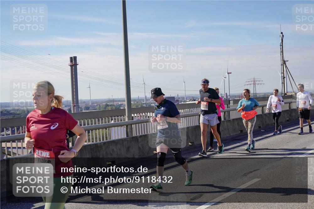03.10.2025 - Köhlbrandbrückenlauf Michael Burmester http://msf.ph/oto/9118432 03.10.2025 12:59:45 Position 2 5030 meine-sportfotos.de