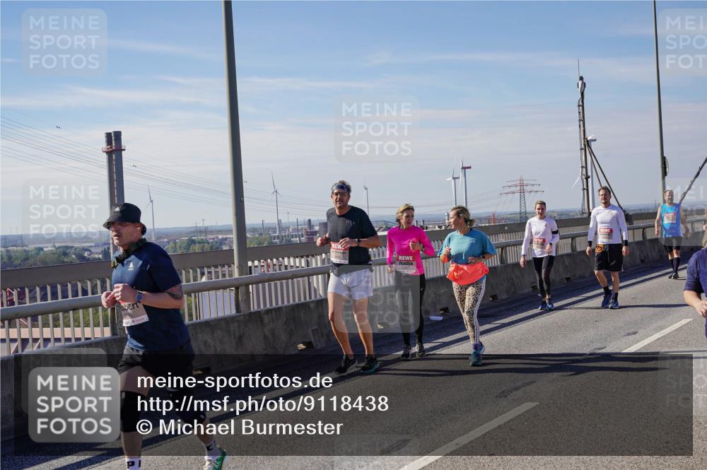 03.10.2025 - Köhlbrandbrückenlauf Michael Burmester http://msf.ph/oto/9118438 03.10.2025 12:59:45 Position 2 510 meine-sportfotos.de