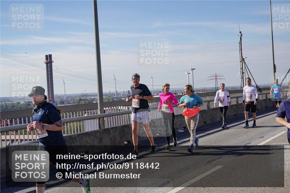 03.10.2025 - Köhlbrandbrückenlauf Michael Burmester http://msf.ph/oto/9118442 03.10.2025 12:59:45 Position 2 161 meine-sportfotos.de