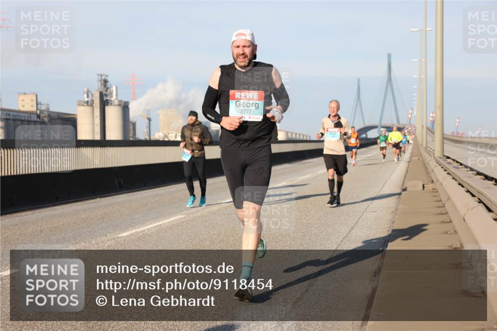 03.10.2025 - Köhlbrandbrückenlauf Lena Gebhardt http://msf.ph/oto/9118454 03.10.2025 09:44:48 Position 2 2777 meine-sportfotos.de
