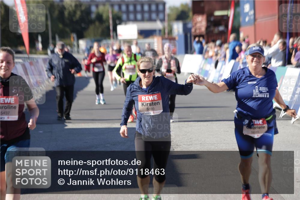 03.10.2025 - Köhlbrandbrückenlauf Jannik Wohlers http://msf.ph/oto/9118463 03.10.2025 13:34:23 Ziel 4674, 5207, 5221, 5437, 5693, 5695, 6574 meine-sportfotos.de