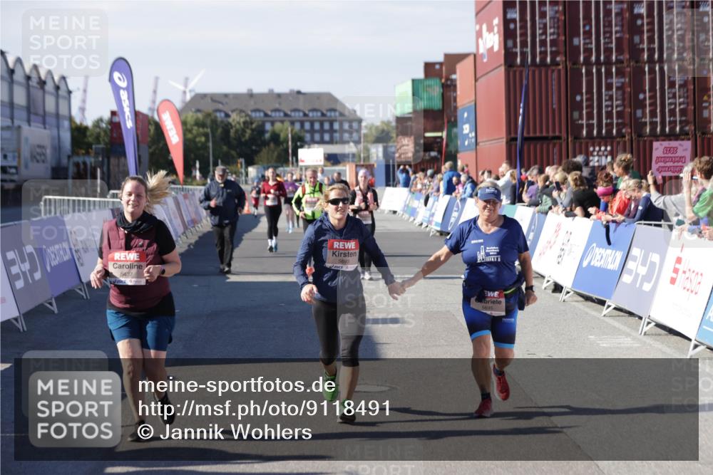 03.10.2025 - Köhlbrandbrückenlauf Jannik Wohlers http://msf.ph/oto/9118491 03.10.2025 13:34:23 Ziel 4674, 5207, 5221, 5437, 5693, 5695, 6574 meine-sportfotos.de