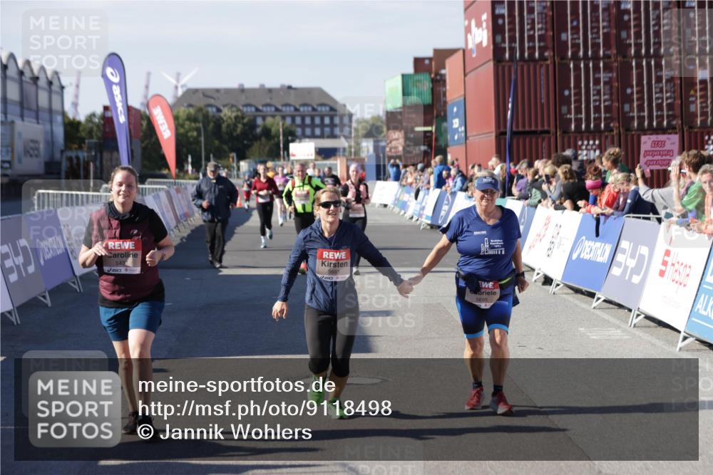 03.10.2025 - Köhlbrandbrückenlauf Jannik Wohlers http://msf.ph/oto/9118498 03.10.2025 13:34:23 Ziel 4674, 5207, 5221, 5437, 5693, 5695, 6574 meine-sportfotos.de