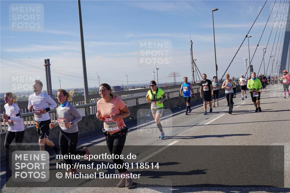 03.10.2025 - Köhlbrandbrückenlauf Michael Burmester http://msf.ph/oto/9118514 03.10.2025 12:59:50 Position 2 5354 meine-sportfotos.de