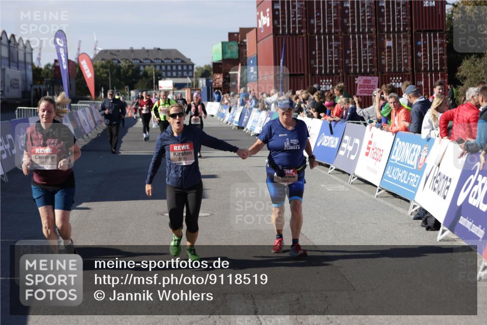 03.10.2025 - Köhlbrandbrückenlauf Jannik Wohlers http://msf.ph/oto/9118519 03.10.2025 13:34:24 Ziel 4674, 5207, 5221, 5437, 5693, 5695 meine-sportfotos.de