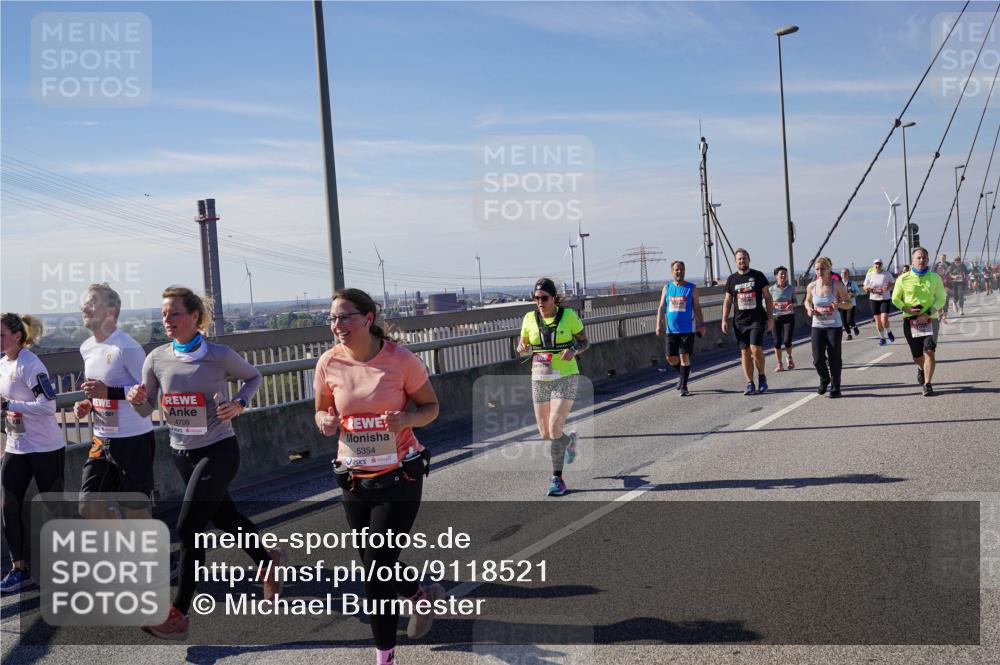 03.10.2025 - Köhlbrandbrückenlauf Michael Burmester http://msf.ph/oto/9118521 03.10.2025 12:59:50 Position 2 4708, 5354 meine-sportfotos.de