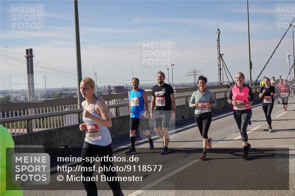 03.10.2025 - Köhlbrandbrückenlauf Michael Burmester http://msf.ph/oto/9118577 03.10.2025 12:59:54 Position 2 5391 meine-sportfotos.de