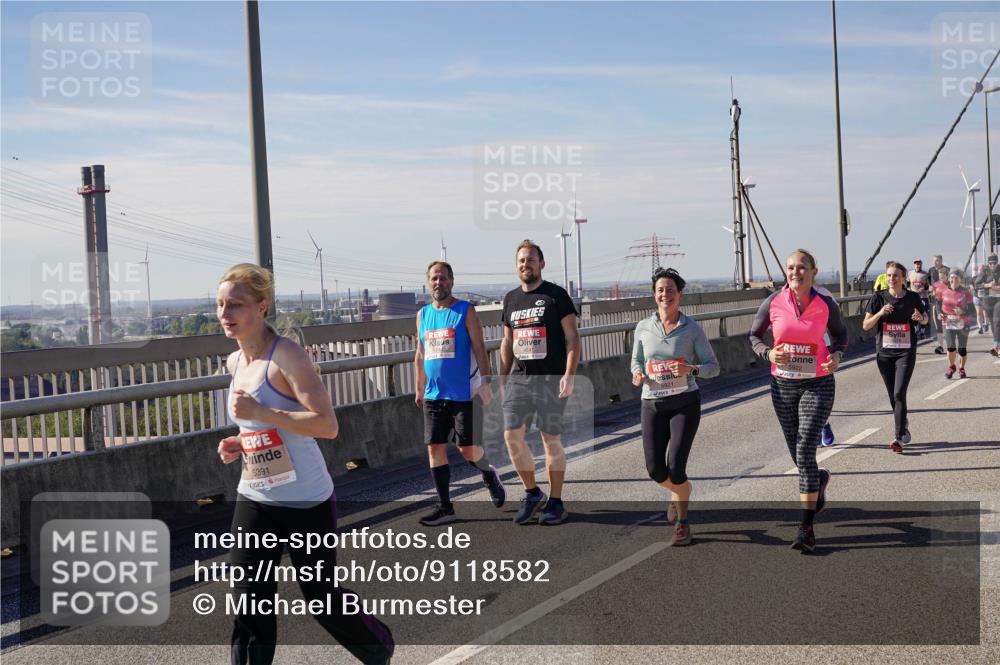 03.10.2025 - Köhlbrandbrückenlauf Michael Burmester http://msf.ph/oto/9118582 03.10.2025 12:59:54 Position 2 5391 meine-sportfotos.de