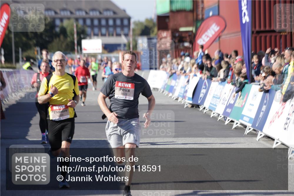 03.10.2025 - Köhlbrandbrückenlauf Jannik Wohlers http://msf.ph/oto/9118591 03.10.2025 13:03:38 Ziel 4063, 4214, 4252, 4274, 4300, 4422, 4454, 4507, 5639, 5707, 5799, 6025, 6194, 6207 meine-sportfotos.de