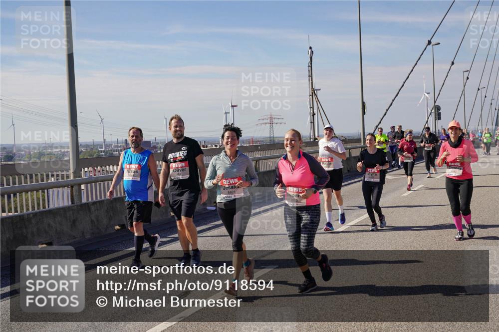 03.10.2025 - Köhlbrandbrückenlauf Michael Burmester http://msf.ph/oto/9118594 03.10.2025 12:59:55 Position 2 5921 meine-sportfotos.de