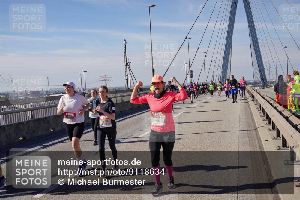 03.10.2025 - Köhlbrandbrückenlauf Michael Burmester http://msf.ph/oto/9118634 03.10.2025 12:59:56 Position 2 4574, 5157 meine-sportfotos.de