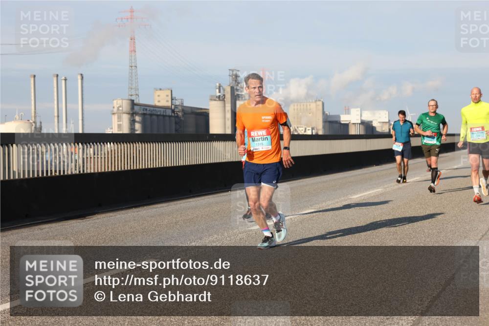 03.10.2025 - Köhlbrandbrückenlauf Lena Gebhardt http://msf.ph/oto/9118637 03.10.2025 09:44:57 Position 2 1315 meine-sportfotos.de