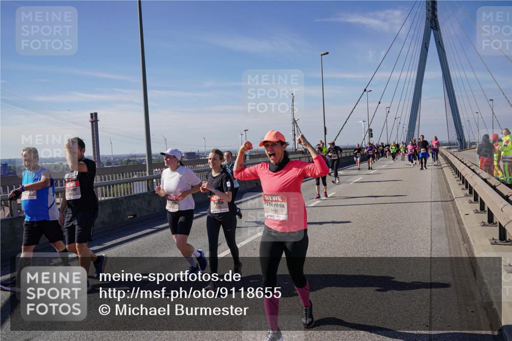 03.10.2025 - Köhlbrandbrückenlauf Michael Burmester http://msf.ph/oto/9118655 03.10.2025 12:59:57 Position 2 4841, 5157 meine-sportfotos.de