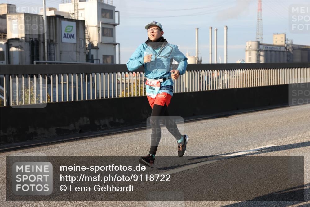 03.10.2025 - Köhlbrandbrückenlauf Lena Gebhardt http://msf.ph/oto/9118722 03.10.2025 09:44:59 Position 2 1330 meine-sportfotos.de