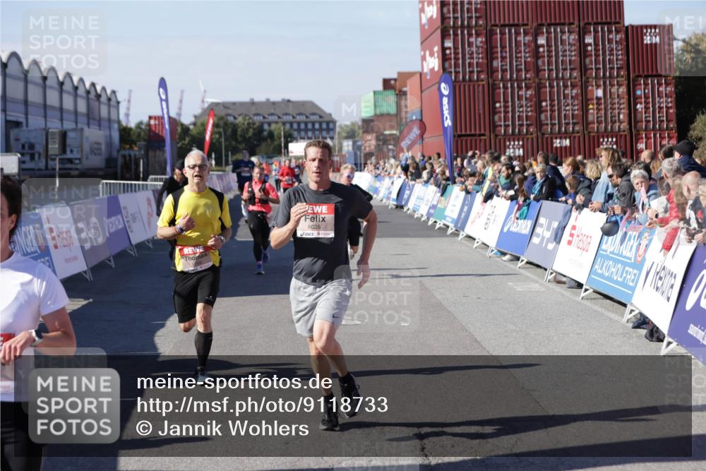 03.10.2025 - Köhlbrandbrückenlauf Jannik Wohlers http://msf.ph/oto/9118733 03.10.2025 13:03:40 Ziel 4063, 4214, 4252, 4274, 4422, 4507, 5639, 5707, 5799, 6025, 6194 meine-sportfotos.de