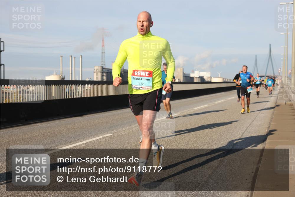 03.10.2025 - Köhlbrandbrückenlauf Lena Gebhardt http://msf.ph/oto/9118772 03.10.2025 09:45:01 Position 2 1168 meine-sportfotos.de
