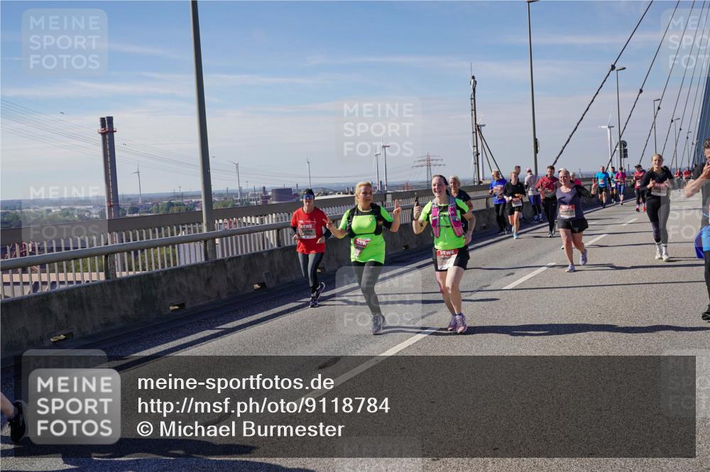 03.10.2025 - Köhlbrandbrückenlauf Michael Burmester http://msf.ph/oto/9118784 03.10.2025 13:00:09 Position 2  meine-sportfotos.de