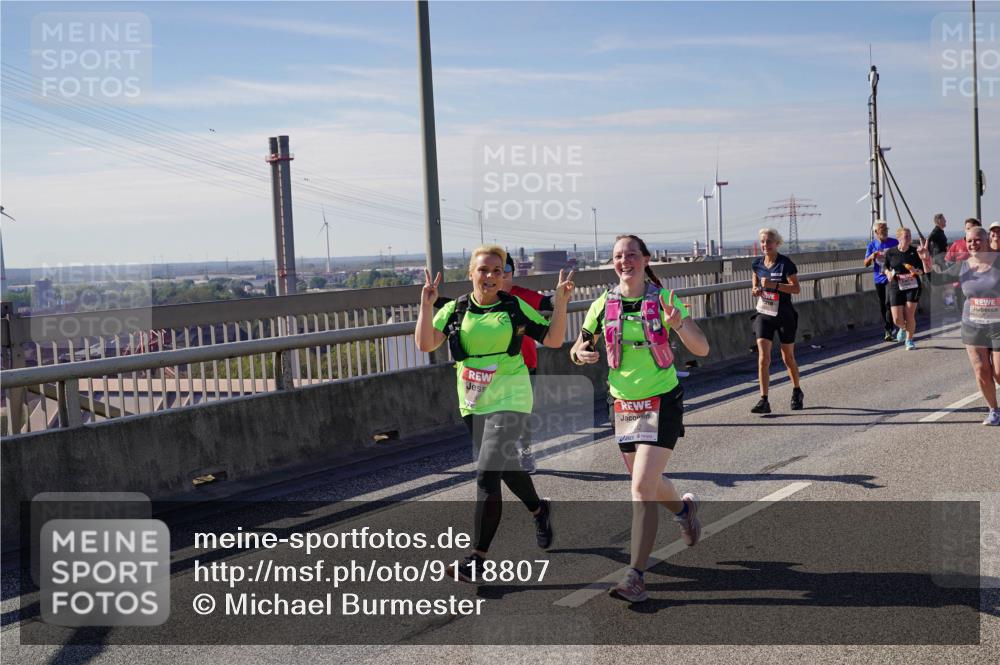 03.10.2025 - Köhlbrandbrückenlauf Michael Burmester http://msf.ph/oto/9118807 03.10.2025 13:00:10 Position 2  meine-sportfotos.de
