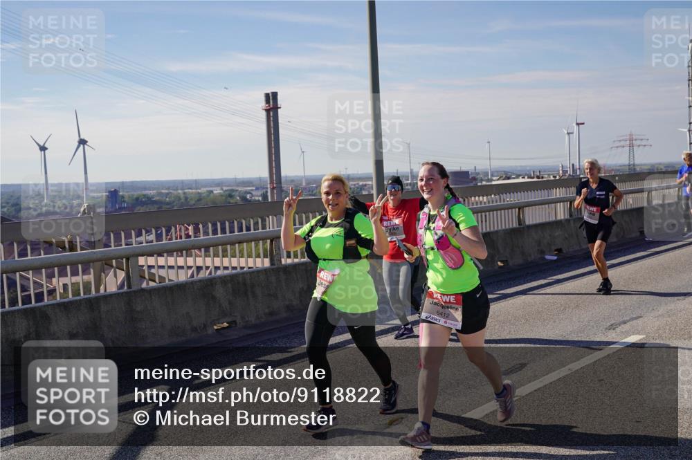 03.10.2025 - Köhlbrandbrückenlauf Michael Burmester http://msf.ph/oto/9118822 03.10.2025 13:00:10 Position 2 6412 meine-sportfotos.de