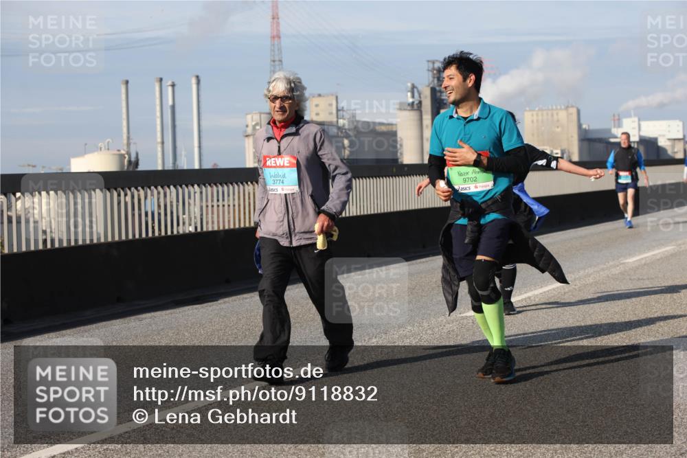03.10.2025 - Köhlbrandbrückenlauf Lena Gebhardt http://msf.ph/oto/9118832 03.10.2025 10:25:51 Position 2 3774, 9702 meine-sportfotos.de
