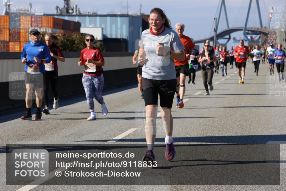 03.10.2025 - Köhlbrandbrückenlauf Strokosch-Dieckow http://msf.ph/oto/9118833 03.10.2025 12:55:38 Position 3  meine-sportfotos.de