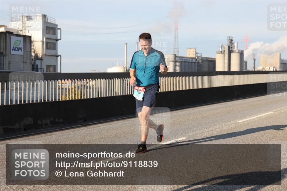 03.10.2025 - Köhlbrandbrückenlauf Lena Gebhardt http://msf.ph/oto/9118839 03.10.2025 09:45:02 Position 2 1115 meine-sportfotos.de