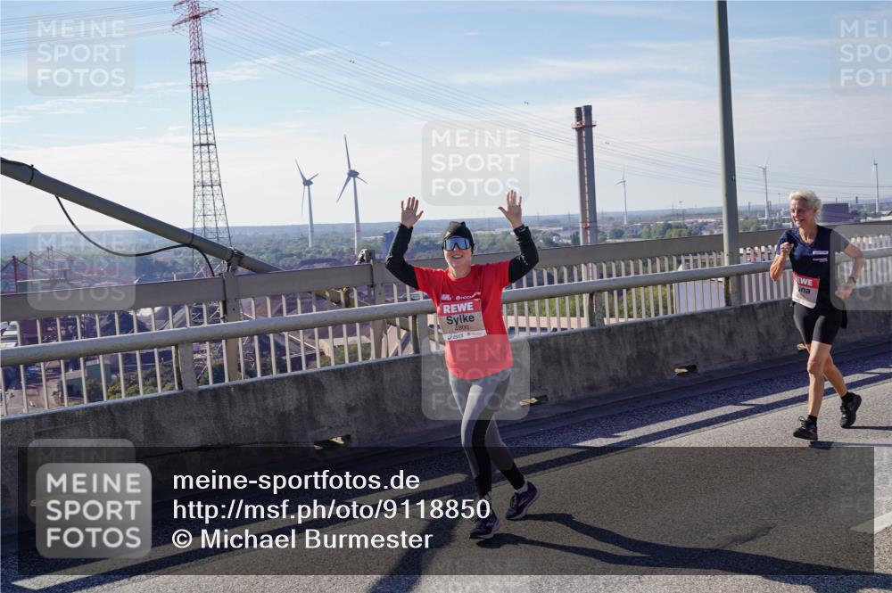 03.10.2025 - Köhlbrandbrückenlauf Michael Burmester http://msf.ph/oto/9118850 03.10.2025 13:00:11 Position 2 4800 meine-sportfotos.de