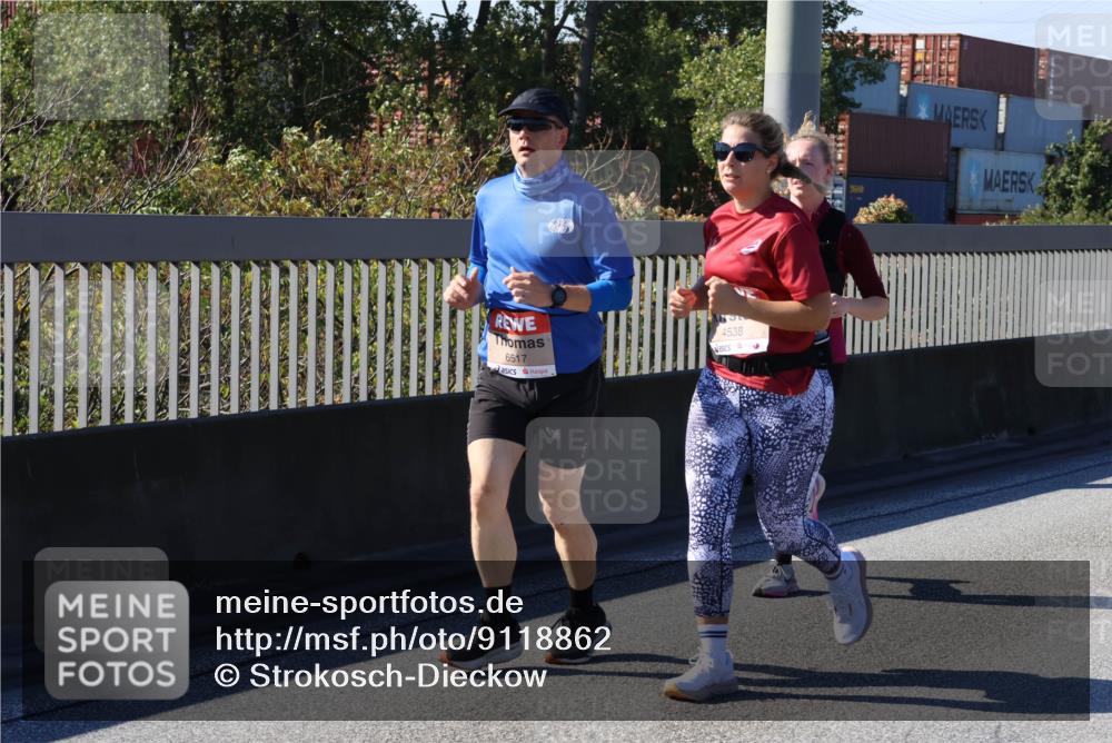03.10.2025 - Köhlbrandbrückenlauf Strokosch-Dieckow http://msf.ph/oto/9118862 03.10.2025 12:55:42 Position 3 4538, 6517 meine-sportfotos.de