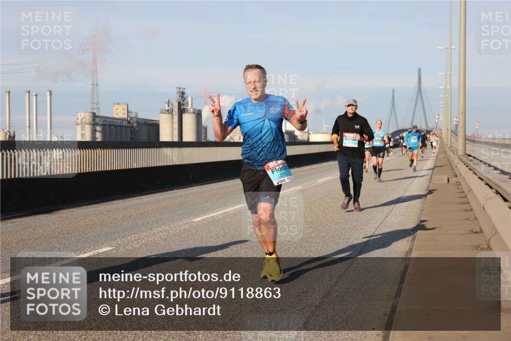 03.10.2025 - Köhlbrandbrückenlauf Lena Gebhardt http://msf.ph/oto/9118863 03.10.2025 09:45:03 Position 2 2712 meine-sportfotos.de