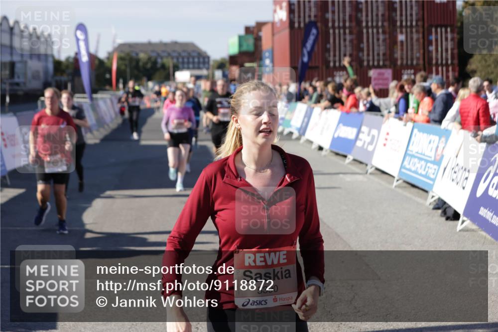 03.10.2025 - Köhlbrandbrückenlauf Jannik Wohlers http://msf.ph/oto/9118872 03.10.2025 13:34:36 Ziel 4702, 4754, 4997, 5390, 5407, 5465, 6289, 6290, 6486 meine-sportfotos.de