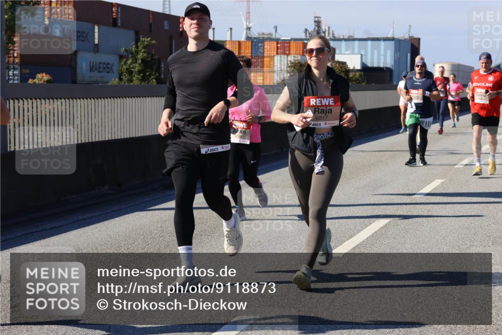 03.10.2025 - Köhlbrandbrückenlauf Strokosch-Dieckow http://msf.ph/oto/9118873 03.10.2025 12:55:46 Position 3 4799, 6217 meine-sportfotos.de