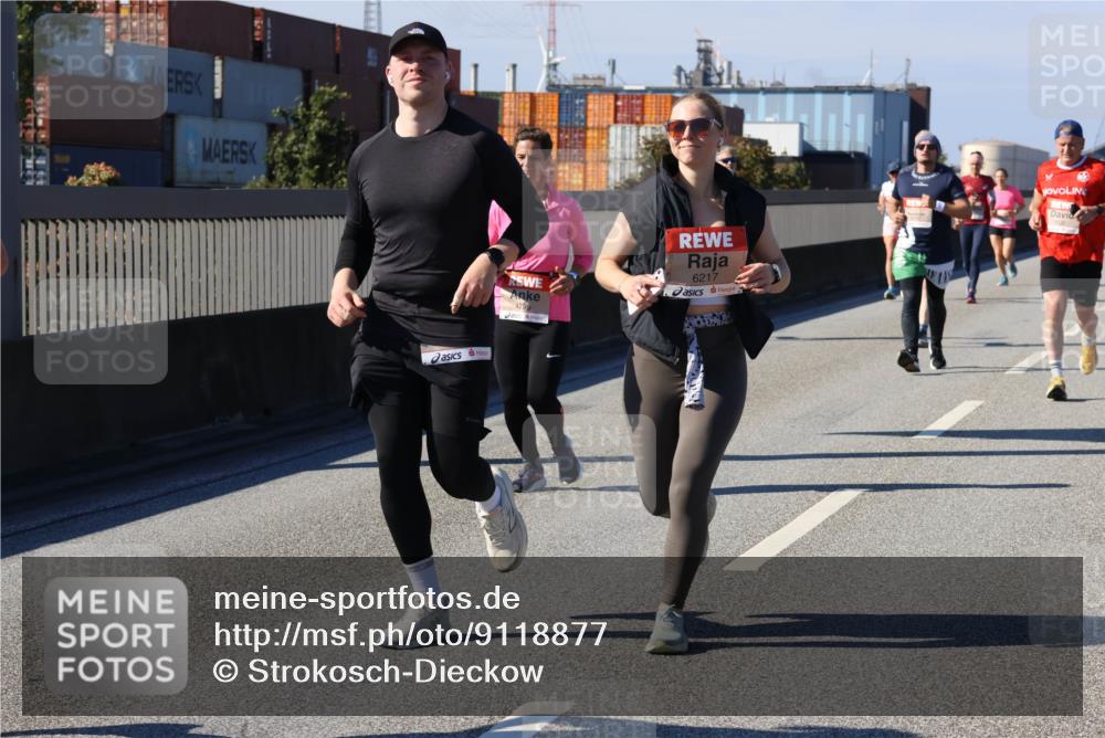 03.10.2025 - Köhlbrandbrückenlauf Strokosch-Dieckow http://msf.ph/oto/9118877 03.10.2025 12:55:46 Position 3 4799, 6217 meine-sportfotos.de