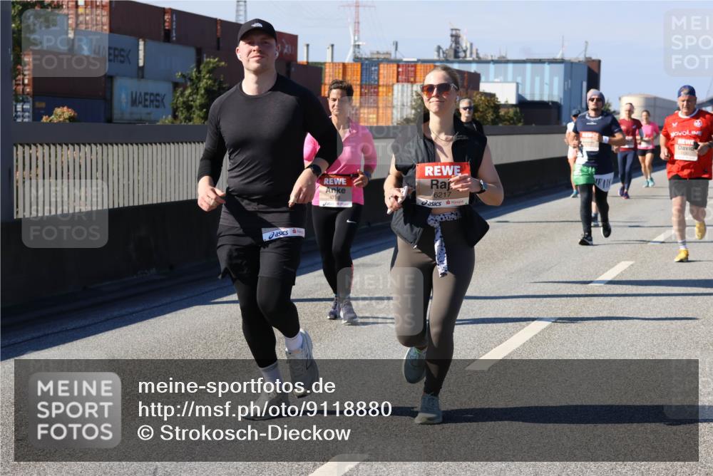 03.10.2025 - Köhlbrandbrückenlauf Strokosch-Dieckow http://msf.ph/oto/9118880 03.10.2025 12:55:46 Position 3 4799, 6217 meine-sportfotos.de