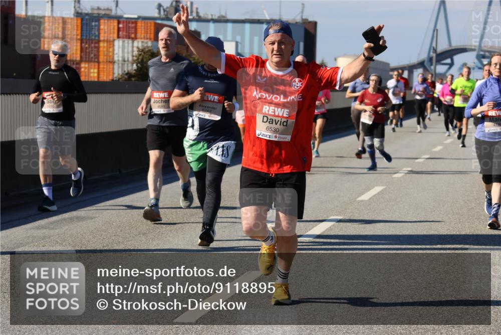 03.10.2025 - Köhlbrandbrückenlauf Strokosch-Dieckow http://msf.ph/oto/9118895 03.10.2025 12:55:48 Position 3 6116, 4689, 6742, 6530, 4188 meine-sportfotos.de