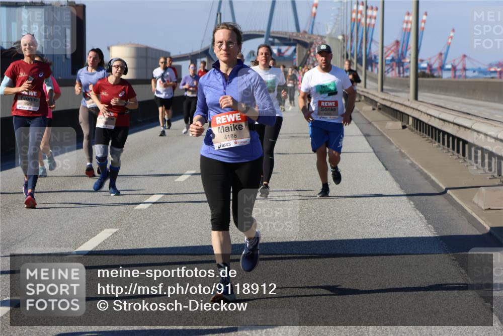 03.10.2025 - Köhlbrandbrückenlauf Strokosch-Dieckow http://msf.ph/oto/9118912 03.10.2025 12:55:50 Position 3 5029, 4188 meine-sportfotos.de