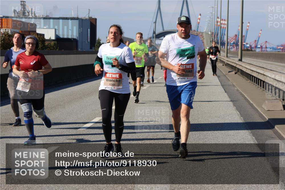 03.10.2025 - Köhlbrandbrückenlauf Strokosch-Dieckow http://msf.ph/oto/9118930 03.10.2025 12:55:54 Position 3 4782, 6565, 6566 meine-sportfotos.de