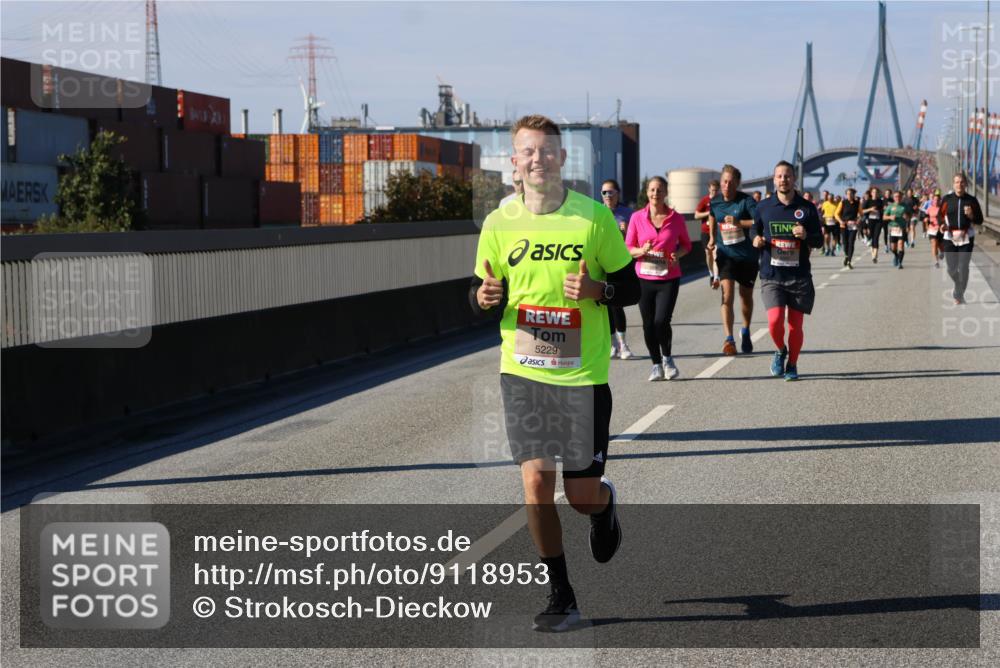 03.10.2025 - Köhlbrandbrückenlauf Strokosch-Dieckow http://msf.ph/oto/9118953 03.10.2025 12:55:59 Position 3 5229 meine-sportfotos.de