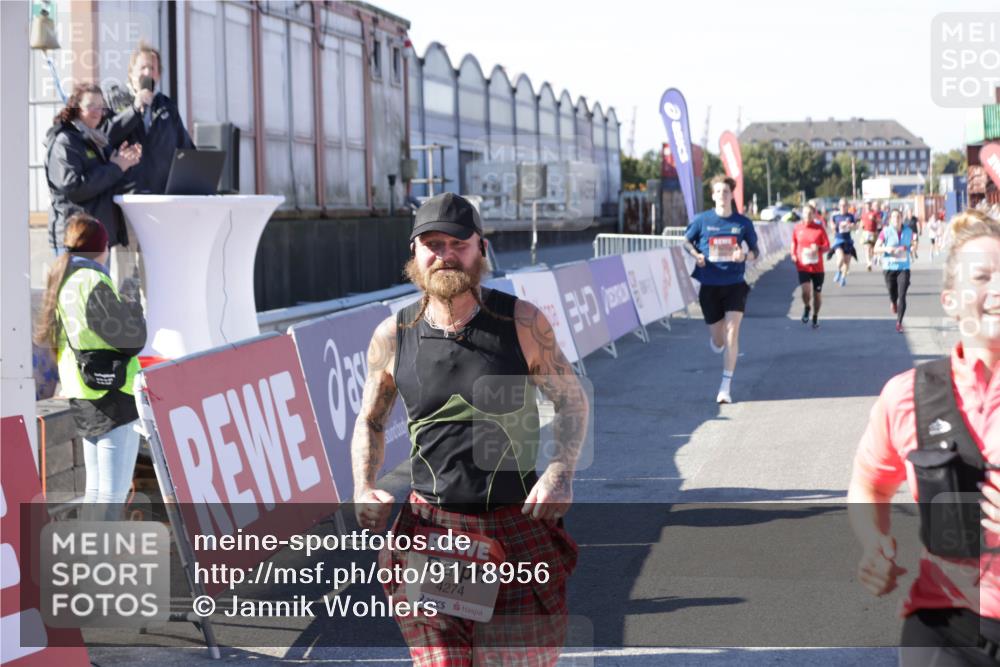 03.10.2025 - Köhlbrandbrückenlauf Jannik Wohlers http://msf.ph/oto/9118956 03.10.2025 13:03:45 Ziel 4063, 4274, 4322, 4422, 5639, 5799, 6025, 6341, 6706 meine-sportfotos.de