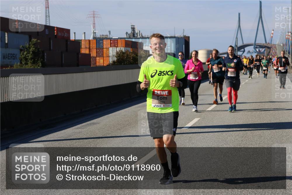 03.10.2025 - Köhlbrandbrückenlauf Strokosch-Dieckow http://msf.ph/oto/9118960 03.10.2025 12:55:59 Position 3 5229 meine-sportfotos.de