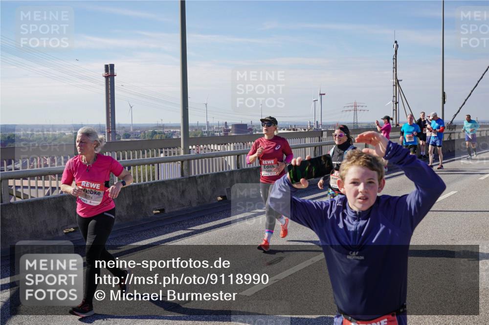 03.10.2025 - Köhlbrandbrückenlauf Michael Burmester http://msf.ph/oto/9118990 03.10.2025 13:00:18 Position 2 5074 meine-sportfotos.de