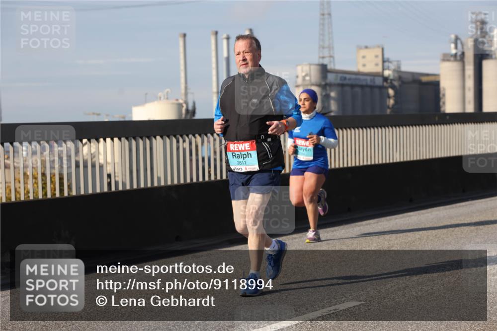 03.10.2025 - Köhlbrandbrückenlauf Lena Gebhardt http://msf.ph/oto/9118994 03.10.2025 10:26:00 Position 2 2611 meine-sportfotos.de