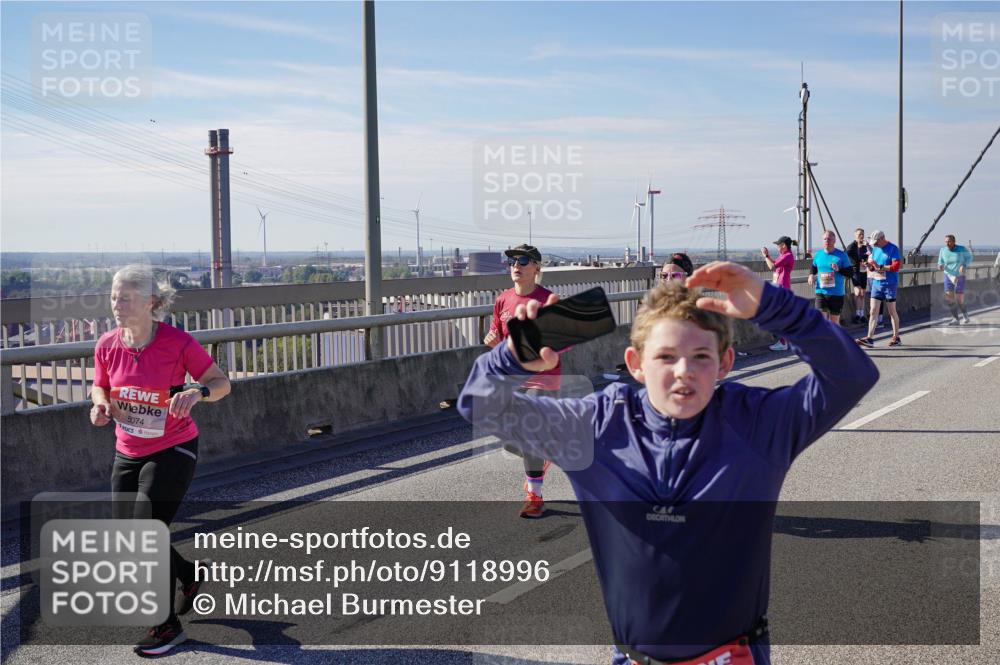 03.10.2025 - Köhlbrandbrückenlauf Michael Burmester http://msf.ph/oto/9118996 03.10.2025 13:00:18 Position 2 5074, 2 meine-sportfotos.de