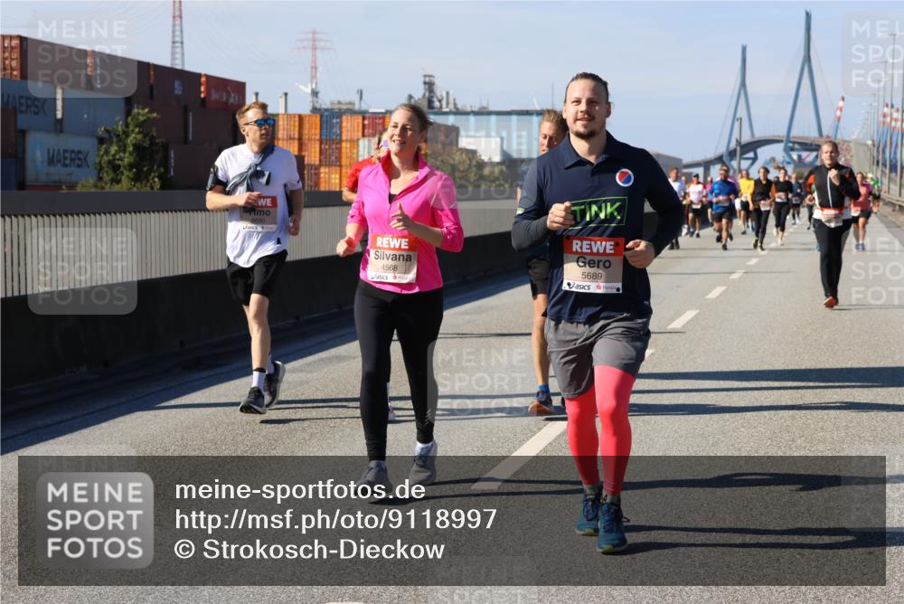 03.10.2025 - Köhlbrandbrückenlauf Strokosch-Dieckow http://msf.ph/oto/9118997 03.10.2025 12:56:03 Position 3 6690, 4568, 5689 meine-sportfotos.de