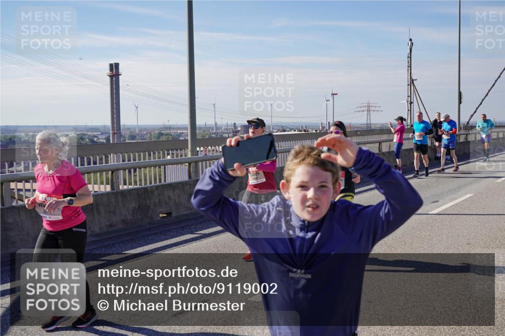 03.10.2025 - Köhlbrandbrückenlauf Michael Burmester http://msf.ph/oto/9119002 03.10.2025 13:00:18 Position 2  meine-sportfotos.de
