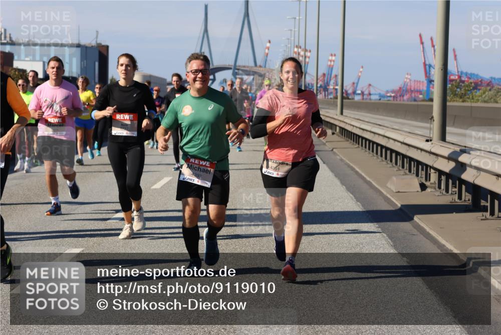 03.10.2025 - Köhlbrandbrückenlauf Strokosch-Dieckow http://msf.ph/oto/9119010 03.10.2025 12:56:15 Position 3 6727, 4392, 4391 meine-sportfotos.de