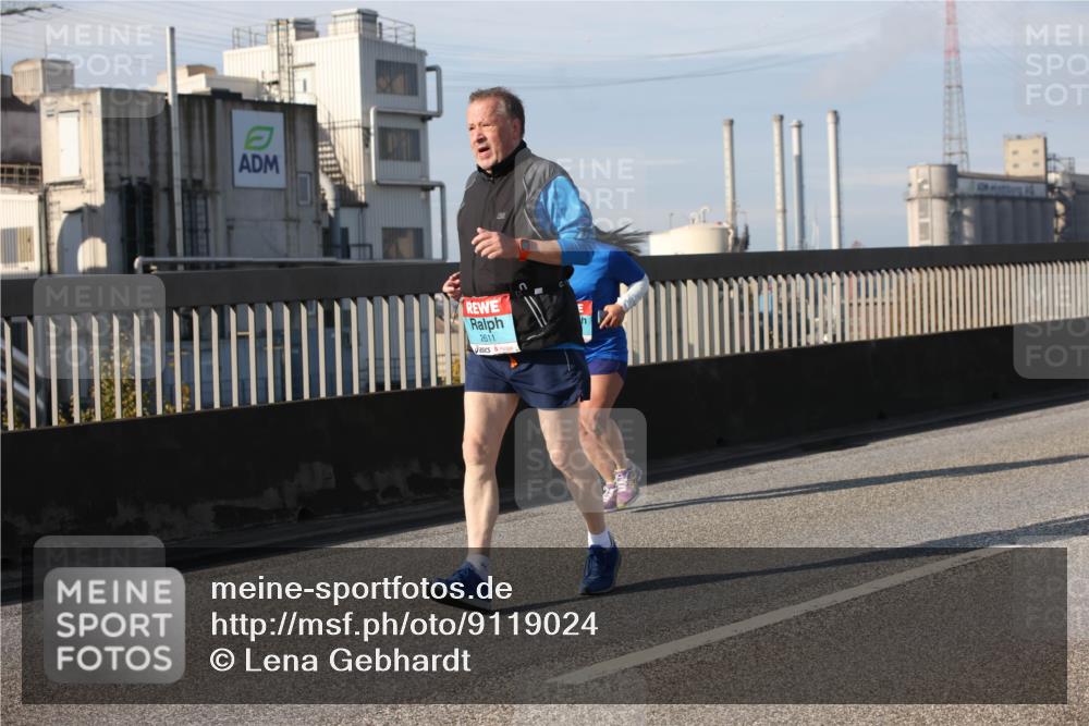03.10.2025 - Köhlbrandbrückenlauf Lena Gebhardt http://msf.ph/oto/9119024 03.10.2025 10:26:01 Position 2 2611 meine-sportfotos.de