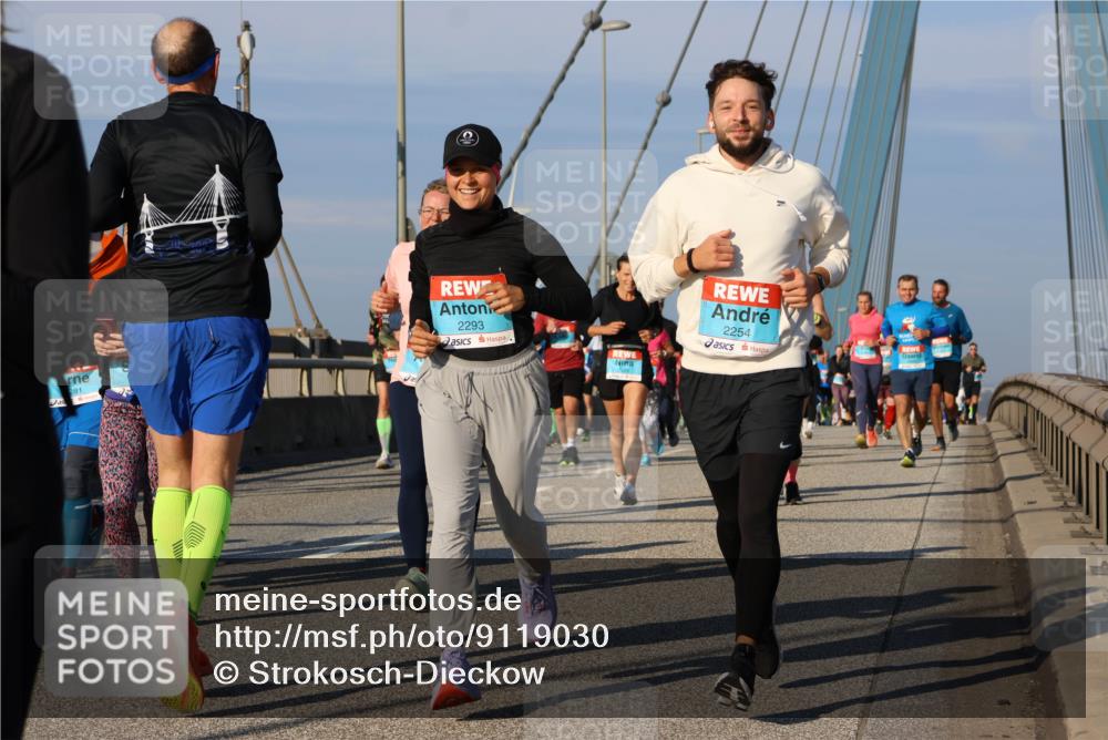 03.10.2025 - Köhlbrandbrückenlauf Strokosch-Dieckow http://msf.ph/oto/9119030 03.10.2025 09:52:40 Position 2 2293, 2254, 281 meine-sportfotos.de