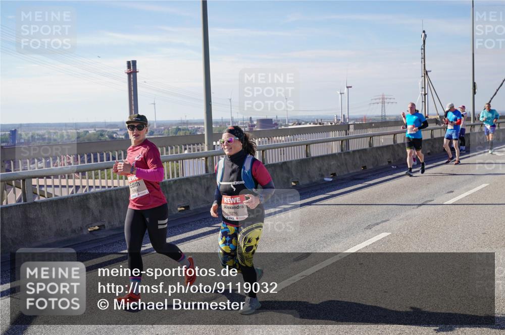 03.10.2025 - Köhlbrandbrückenlauf Michael Burmester http://msf.ph/oto/9119032 03.10.2025 13:00:19 Position 2 5368, 5276 meine-sportfotos.de