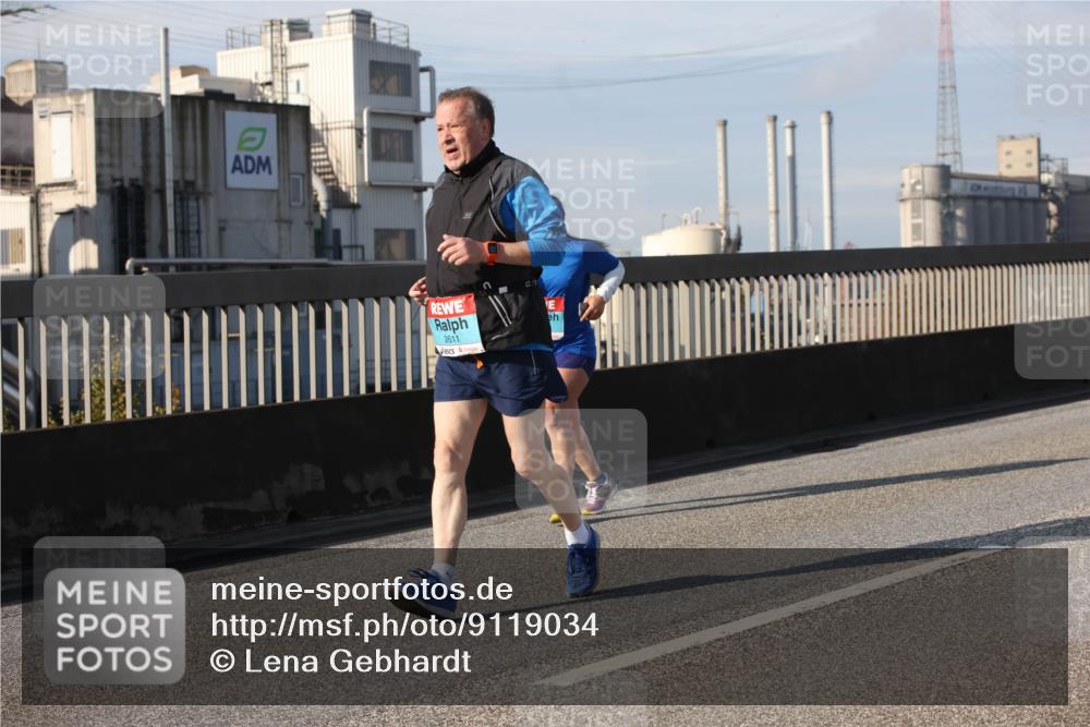 03.10.2025 - Köhlbrandbrückenlauf Lena Gebhardt http://msf.ph/oto/9119034 03.10.2025 10:26:01 Position 2 2611 meine-sportfotos.de