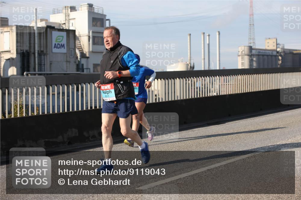 03.10.2025 - Köhlbrandbrückenlauf Lena Gebhardt http://msf.ph/oto/9119043 03.10.2025 10:26:01 Position 2 2611 meine-sportfotos.de